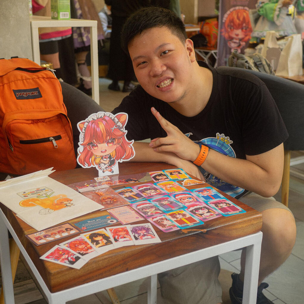 Picture with Kira Standee